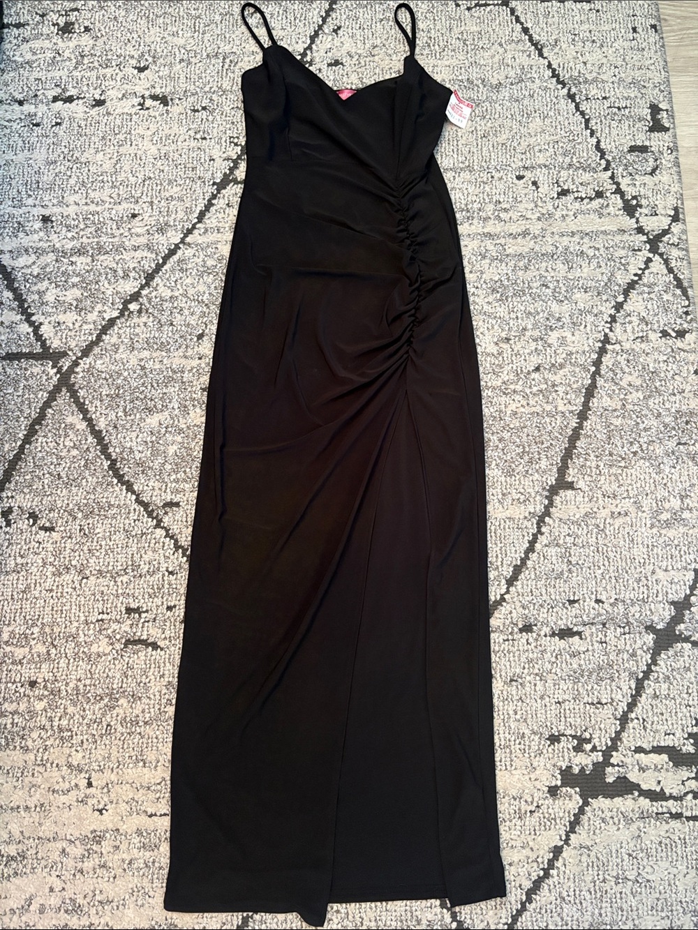 Sleeveless Black Ruched Maxi Dress with Spaghetti Straps